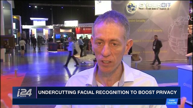 i24NEWS DESK | Anti-corruption protests underway in Tel Aviv | Friday, February 16th 2018