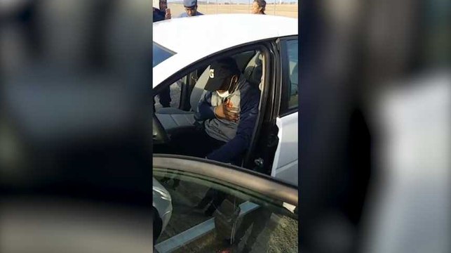 Ses collègues lui font le plus beau des cadeaux