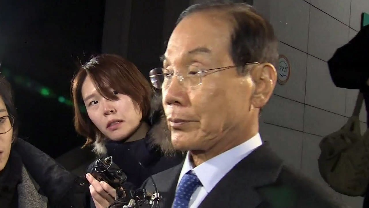 '다스 美 소송비 대납' 이학수...15시간 검찰 조사 / YTN
