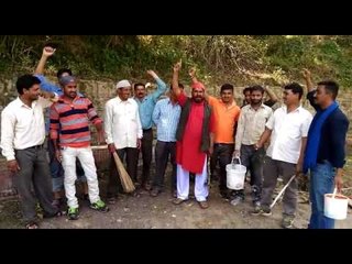 Cleanliness drive run by taxi drivers in Champawat