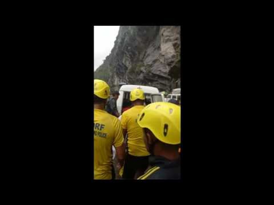 आफत की बारिशः पिथौरागढ़ में भूस्खलन के मलबे में दबी कार, पांच लोगों की मौत