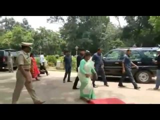 झारखंड में शराबबंदी पर सरकार को विचार करना चाहिए : राज्यपाल