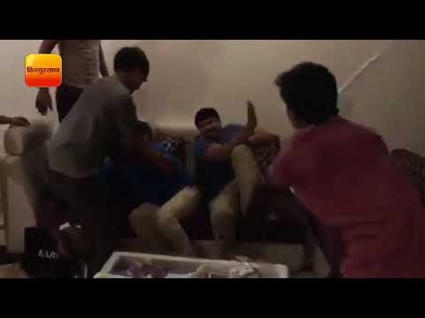 Fake IT officers thrashed by public in Malviya Nagar Delhi