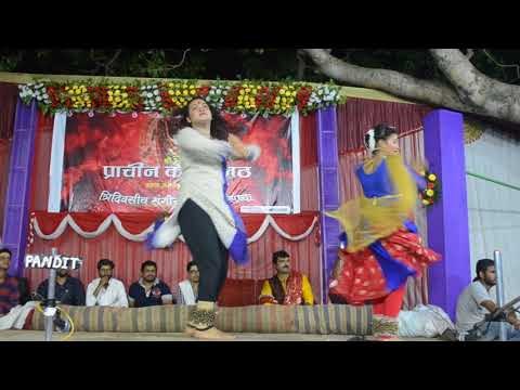 काली मंदिर में शिव तांडव पर भावपूर्ण नृत्य