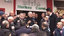 Başbakan Yıldırım, cuma namazı çıkışı soydaşlarımıza seslendi (1) - MÜNİH