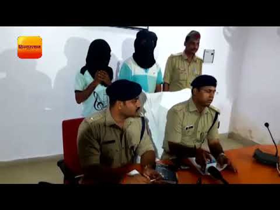 फेसबुक पर असलहे के साथ पोस्ट की फोटो II Two Weapon Smugllers arrested in Gorakhpur