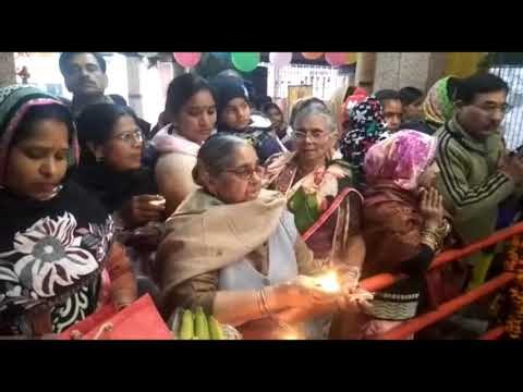 हरिद्वार में साल के पहले दिन मंदिरों में भक्‍तों का तांता II New Year first day