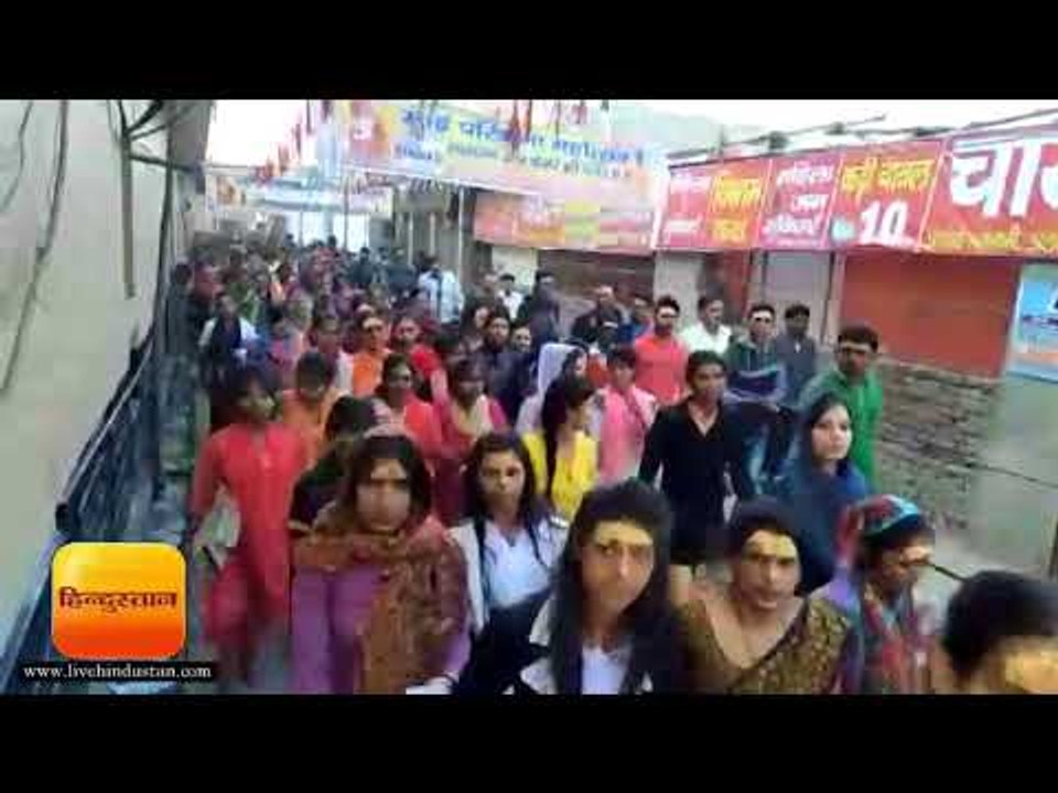 साईं मंदिर में परिक्रमा को उमड़ी श्रद्धालुओं की भीड़