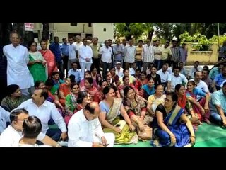 Télécharger la video: Held in Buddha Park in protest against joining Haldwani's villages in the municipal corporation