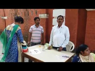 UP TET की परीक्षा शुरू, तकरीबन सवा लाख शिक्षामित्र भी हो रहे हैं सम्मिलित