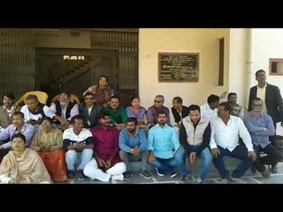 यूपी समाचार II कांग्रेसियों ने मुआवजा मांगा तो पहुंच गए हवालात