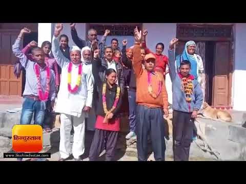 लोहाघाट के पुलहिंडोला में पानी को लेकर अनशन पर बैठे दिव्यांग