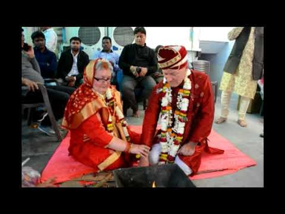 उत्तर प्रदेश समाचार II जर्मन जोड़े ने भारतीय रीत...