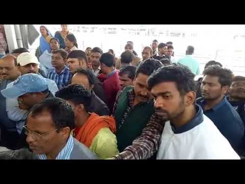 यूपी समाचार II साथी कर्मचारी की पिटाई से क्षुब्ध रेलकर्मियों ने लगाया जाम