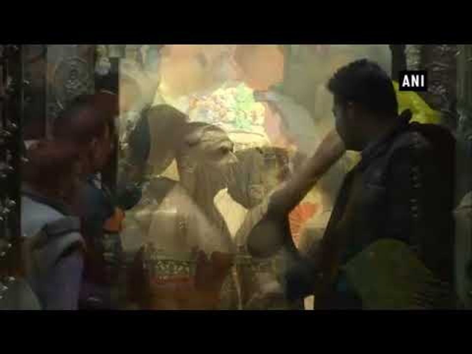 महाशिवरात्रि 2018 II Priests perform ‘Bhasma Aarti’ at Ujjain’s Mahakaleshwar temple