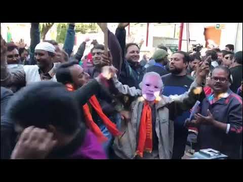 गुजरात-हिमाचल में जीत पर देहरादून भाजपा मुख्यालय में जश्‍न