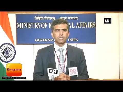 कुलभूषण जाधव की पत्नी और मां का मंगलसूत्र, बिंदी, चूड़ियां उतरवाई गईं Kulbhushan Jadhav met family