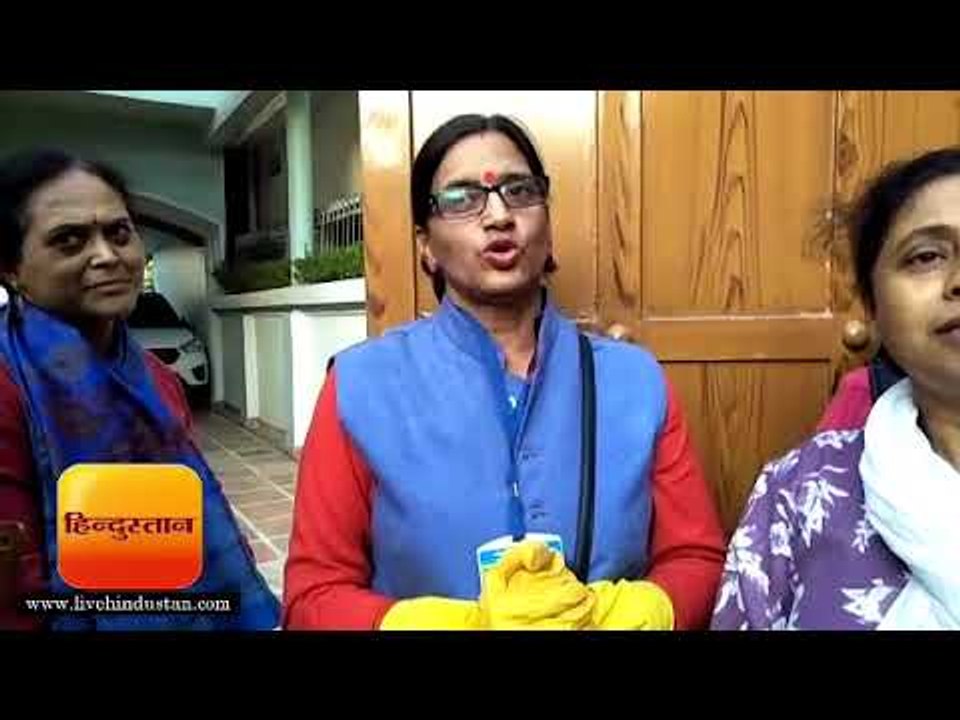 महिलाओं ने घर घर जाकर लोगों को स्वच्छता के प्रति किया जागरूक