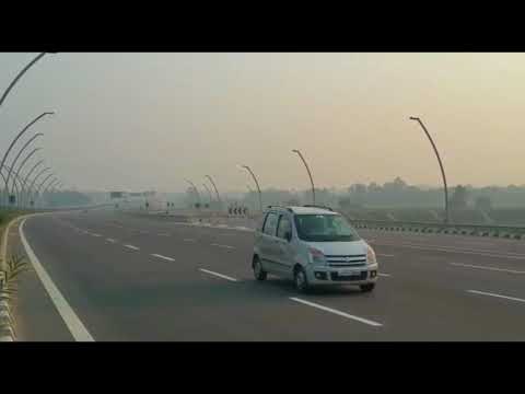 एक साल का हुआ आगरा-लखनऊ एक्सप्रेस-वे II Agra-Lucknow Express-Way completed his first year