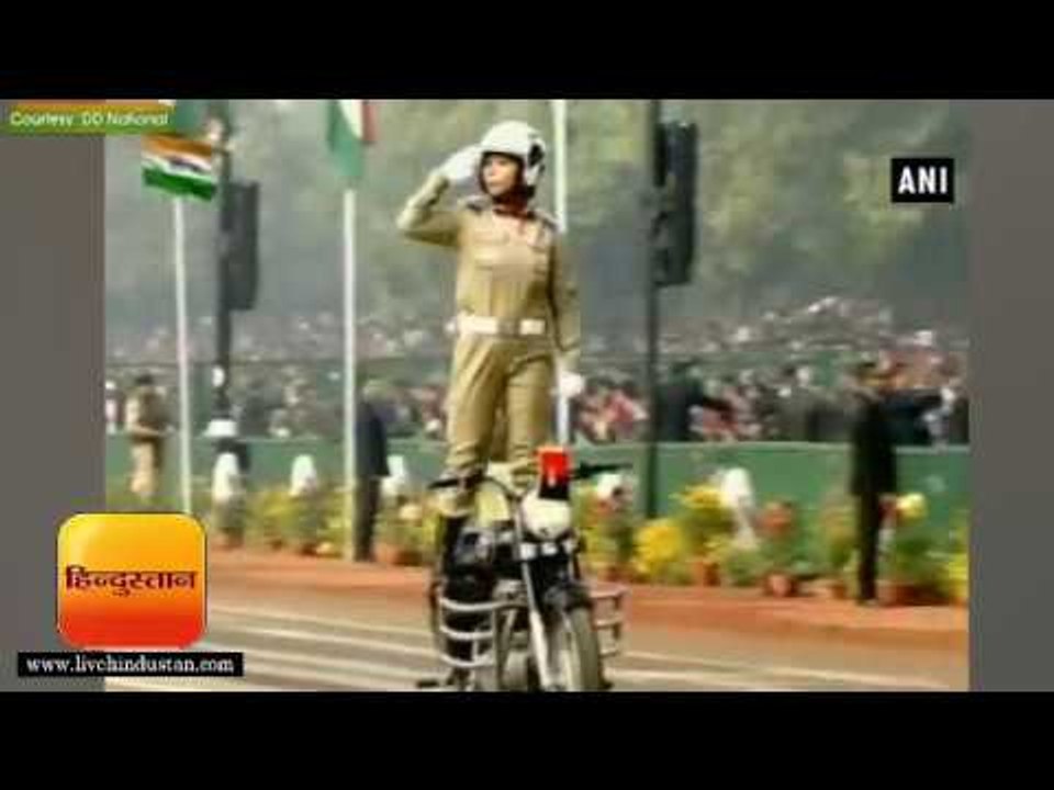 गणतंत्र दिवस: राजपथ परेड में महिला कमांडो ने बा...