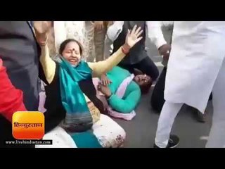 कानपुर में सपा विधायकों समेत सैकड़ों कार्यकर्ता गिरफ्तार