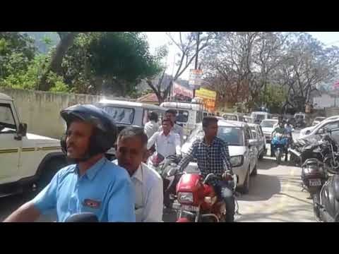 बागेश्वर में पार्किंग नहीं होने से सड़कों पर लगता रहता है जाम