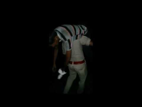 मिसाल: देखिए सिपाही ने कैसे पहुंचाया घायल को अस्पताल