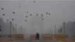 खतरा  ठंड के साथ दिल्ली की हवा हुई जानलेवा II smog in delhi ncr air pollution level increases