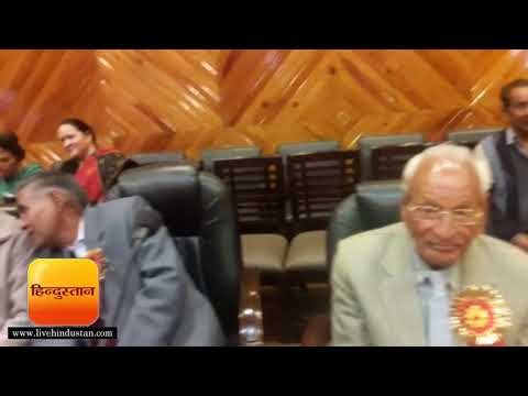 हल्द्वानी में पेंशनर्स एसोसिएशन की बैठक में 80 साल से अधिक के पेंशनर्स सम्मानित