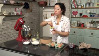 Bake A Pineapple Upside Down Cake Video