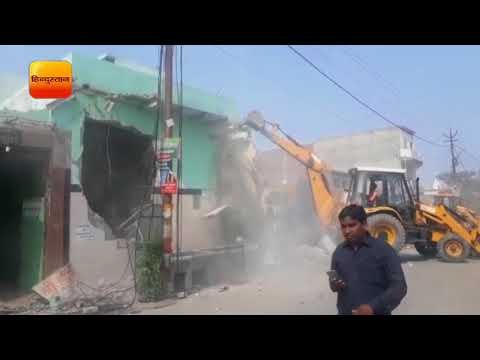 वृंदावन के खादर में अतिक्रमण तोड़ने फिर पहुंची टीम II Illegal acquisition in khadar, Agra