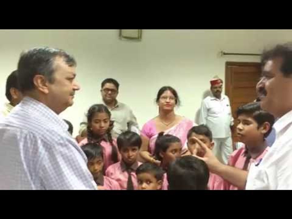 government parishadiya school is better than english medium school