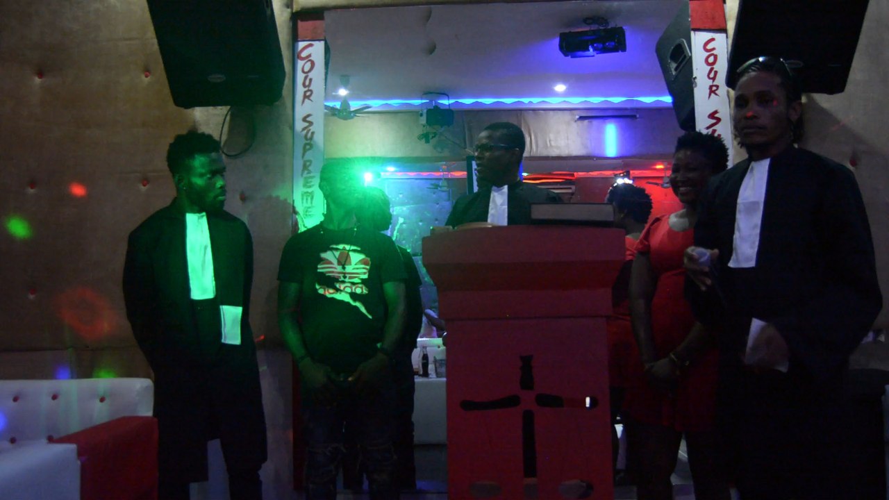 1ER JUGEMENT DE LA SAINT VALENTIN A LA COUR SUPRÊME DISCOTHEQUE