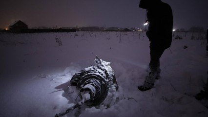Aereo russo, lite in cabina prima della fine