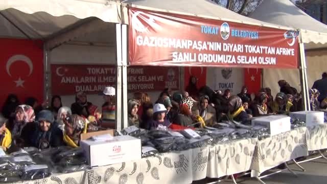 Mehmetçik İçin Örülen Atkı ve Bereler Dualarla Gönderildi