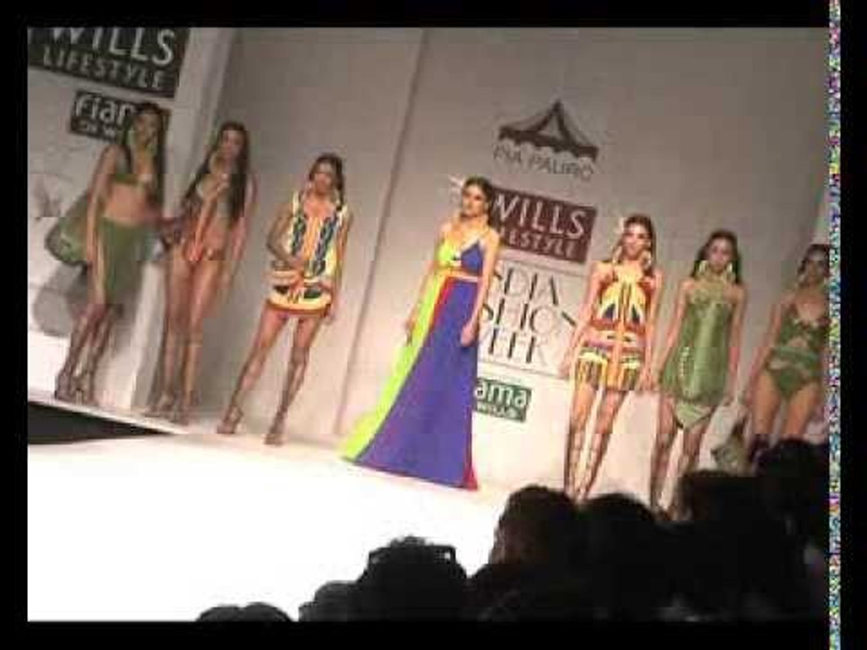 Wills Lifestyle Fashion Week SS14 Day2 | Pia Pauro