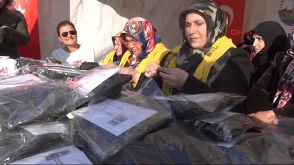 Tokatlı Kadınlar Mehmetçik İçin Atkı-Bere Ördü