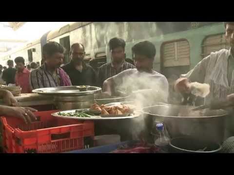 Growing business of food delivery on Indian trains
