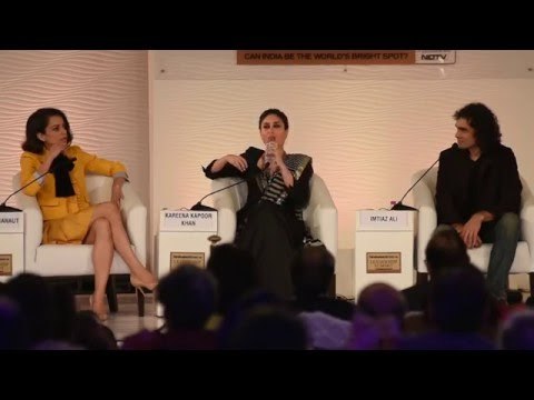Kareena Kapoor and Kangana Ranaut at HT Leadership Summit 2015