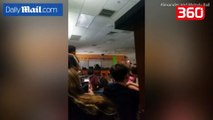 Sulmi me armë në Florida, momenti kur nxënësit në klasë ngrenë duart lart në panik (360video)