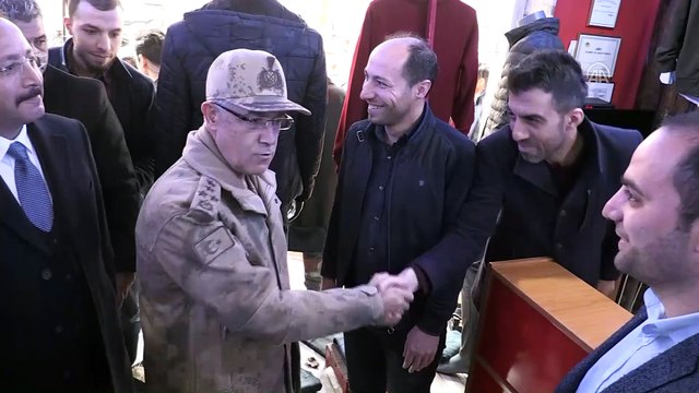 Jandarma Genel Komutanı Orgeneral Çetin, esnaf ve vatandaşlarla bir araya geldi - SİİRT