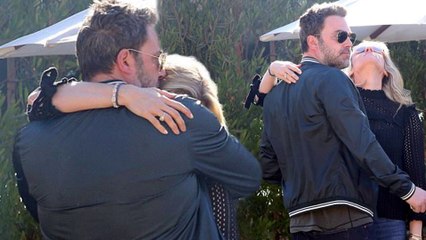 Winter loving! Ben Affleck shares a PDA moment with girlfriend Lindsay Shookus before breakfast in Malibu.