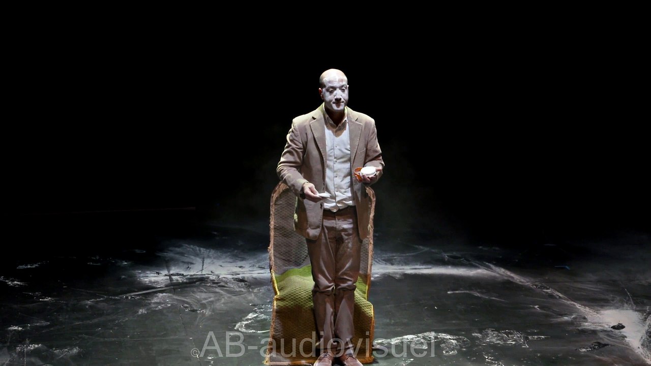 Théatre - Nasser Djemaï - Une étoile pour Noel - janv 2016