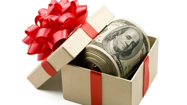 Money: 3 Ways to Turn Gift Cards Into Cold, Hard Cash