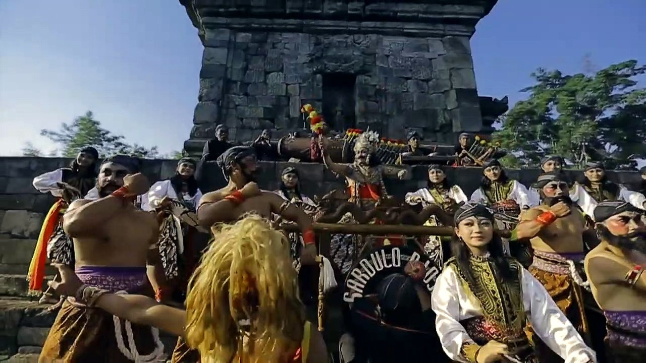 Fly to Wonderful Indonesia with Singapore Airlines and SilkAir