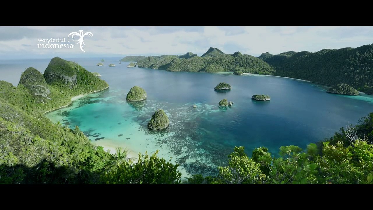 Experience the Natural Wonders of Indonesia 30s