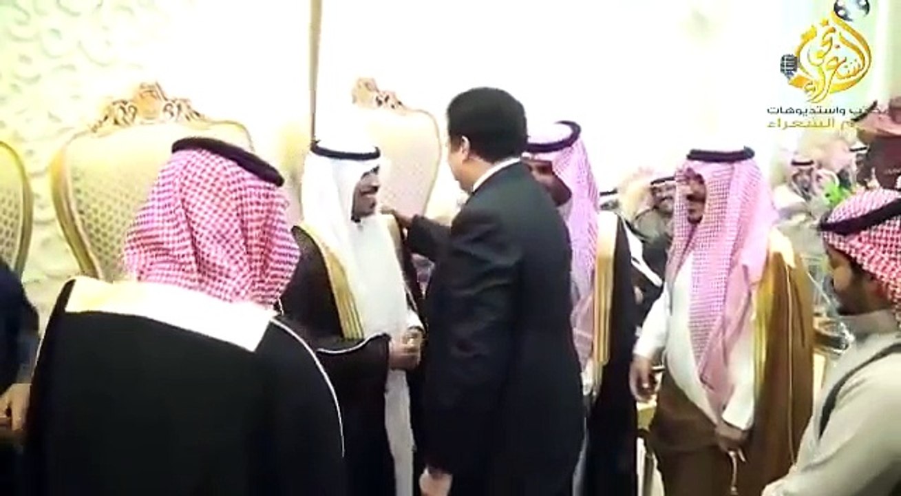 General Rahil Sharif dancing with Sword while attending marriage ceremony in Saudi Arabia