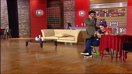 حمدي المرغني بيعاكس مراته إسراء عبد الفتاح .." إنتي حلاوة بالقشطة " #تياترو_مصر