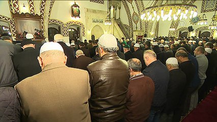 Diyanet İşleri Başkanı Erbaş, Hatay'da sabah namazını kıldırdı (1)