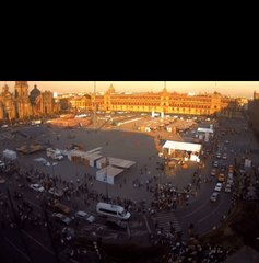 People Fill Zocalo as Earthquake Shakes Mexico City